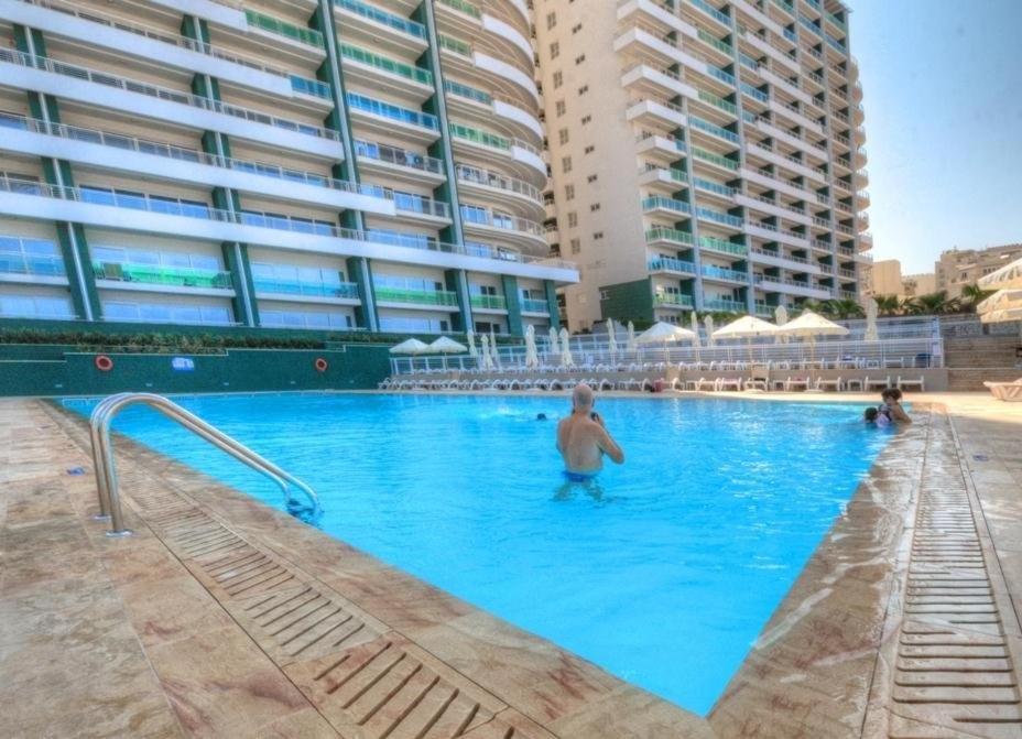 Luxury Apt W/ Side Seaviews And Pool, Top Location Сліма Екстер'єр фото